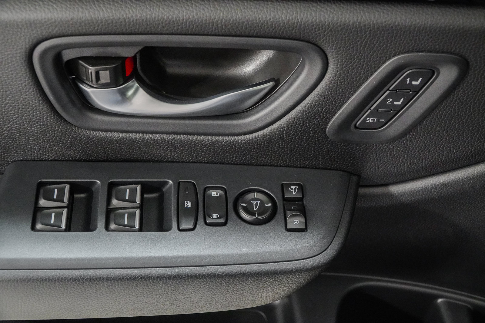 New 2026 Honda Pilot TrailSport image 14