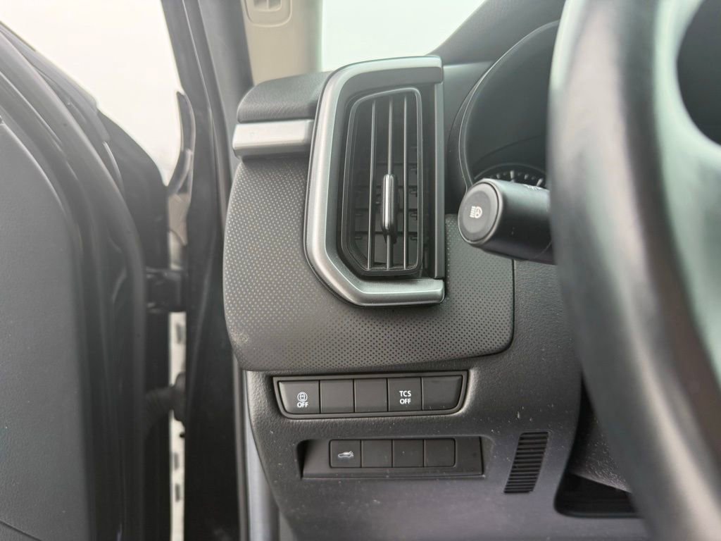 Used 2025 MAZDA CX-50 AWD 2.5 S w/ Preferred Package image 21