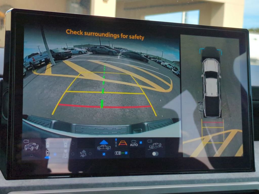 Used 2025 Toyota Tacoma Trailhunter image 20