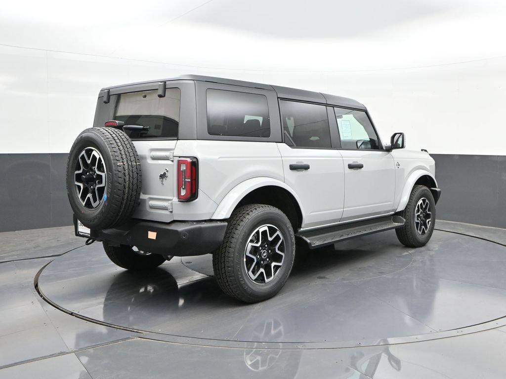 New 2026 Ford Bronco Outer Banks AWD/4WD image 11