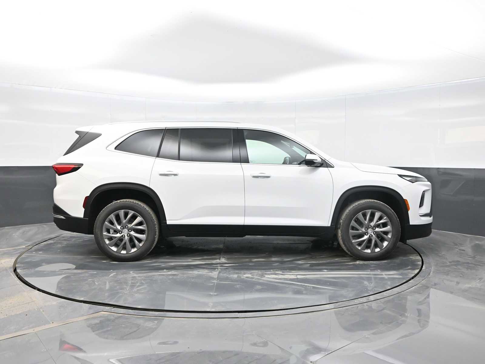 New 2026 Buick Enclave Preferred image 9