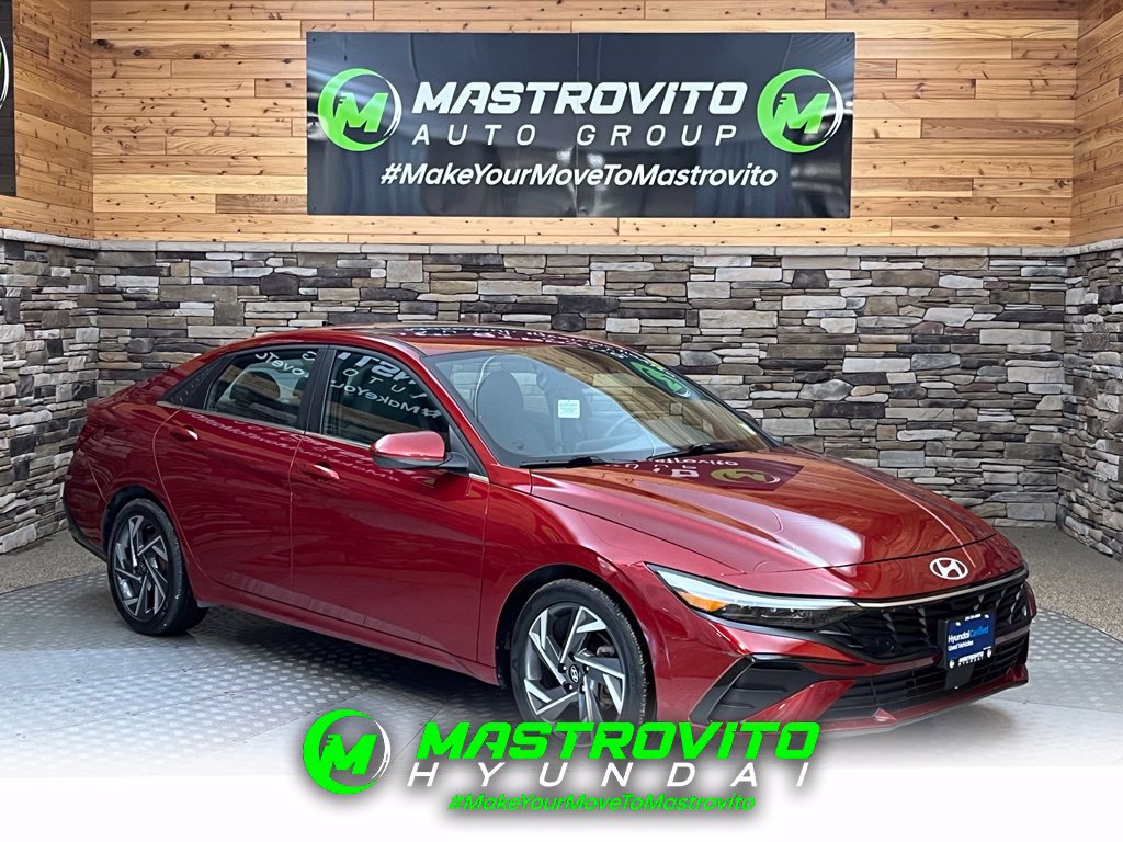 Used 2024 Hyundai Elantra SEL w/ Convenience Package