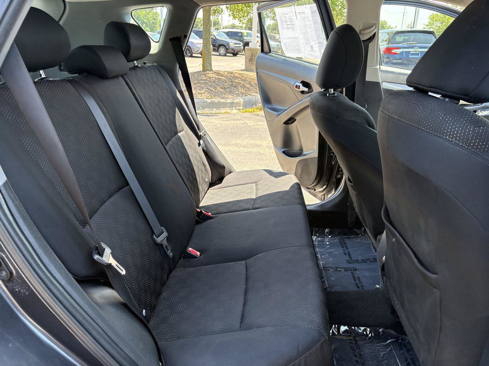 Used 2009 Pontiac Vibe w/ Preferred Package FWD image 15