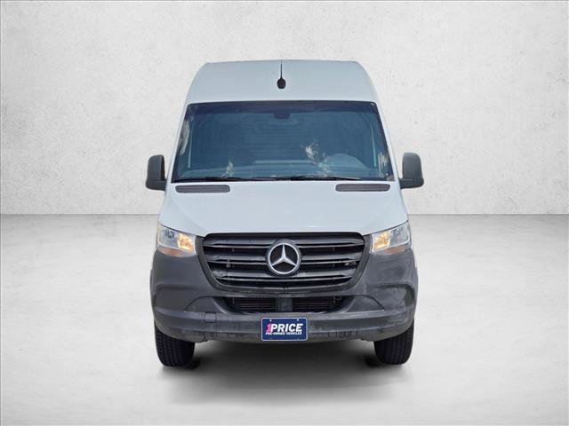 Used 2021 Mercedes-Benz Sprinter 2500 image 2