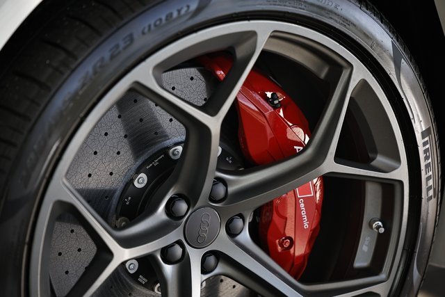 New 2026 Audi RS Q8 performance image 11