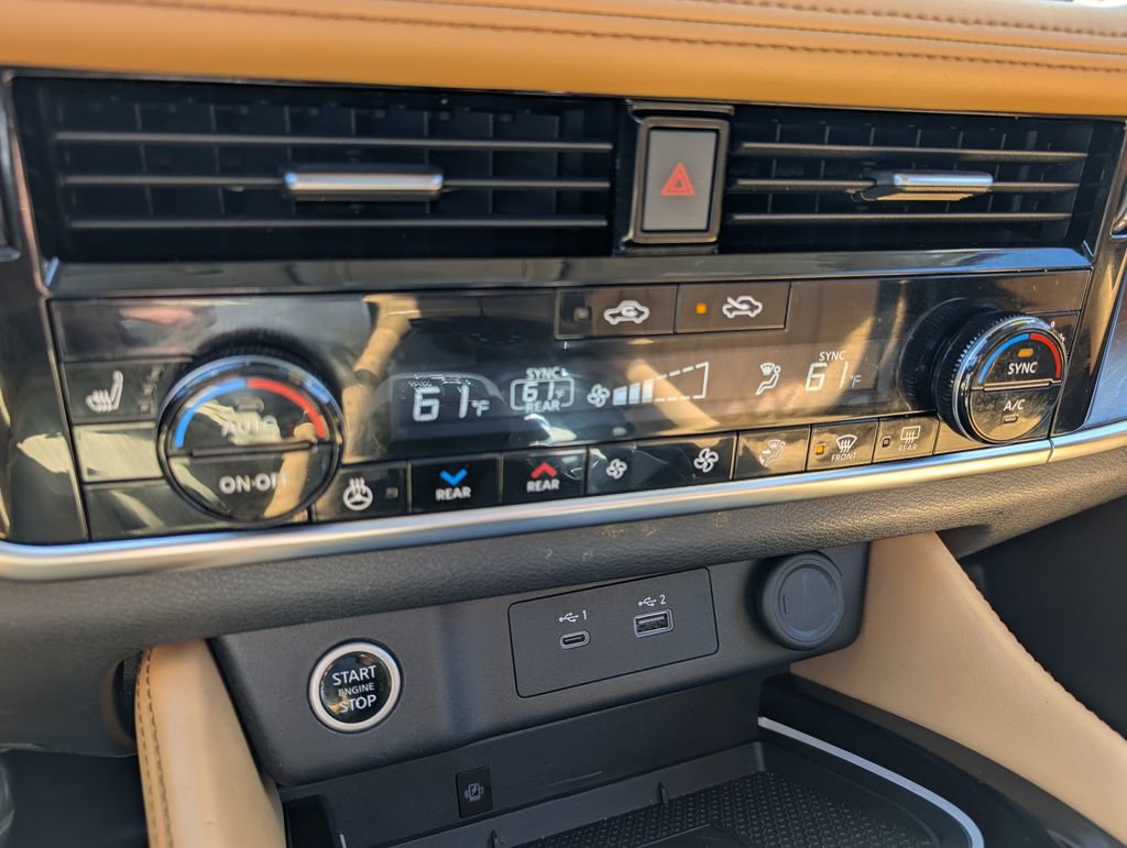 Used 2023 Nissan Rogue Platinum w/ Platinum Premium Package AWD/4WD image 27