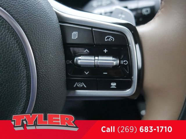 Used 2025 Kia Sorento SX Prestige w/ Olive Brown Leather Package image 29