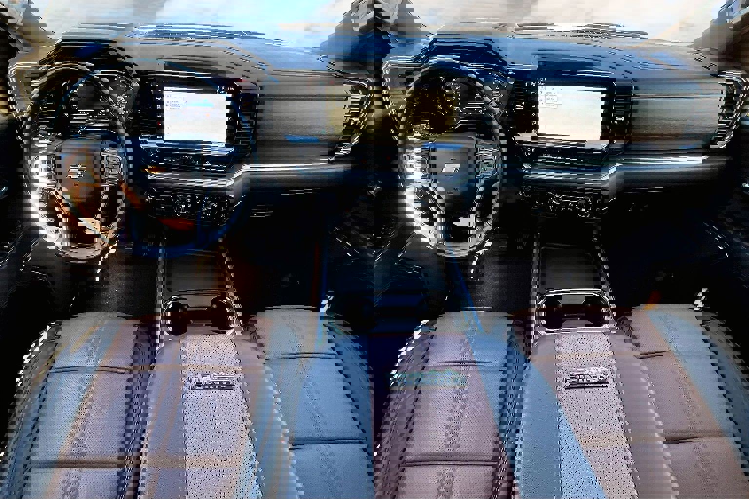 Certified 2024 Chevrolet Silverado 3500 High Country w/ High Country Premium Package image 8