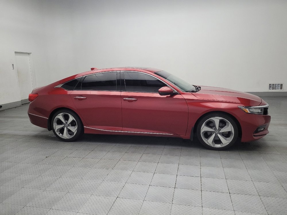 Used 2018 Honda Accord Touring image 11