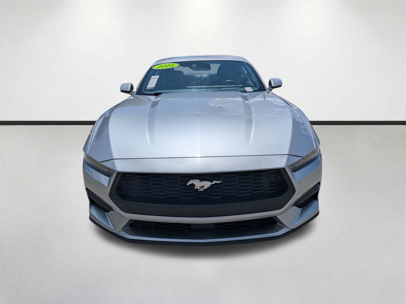 Used 2025 Ford Mustang Premium RWD image 9