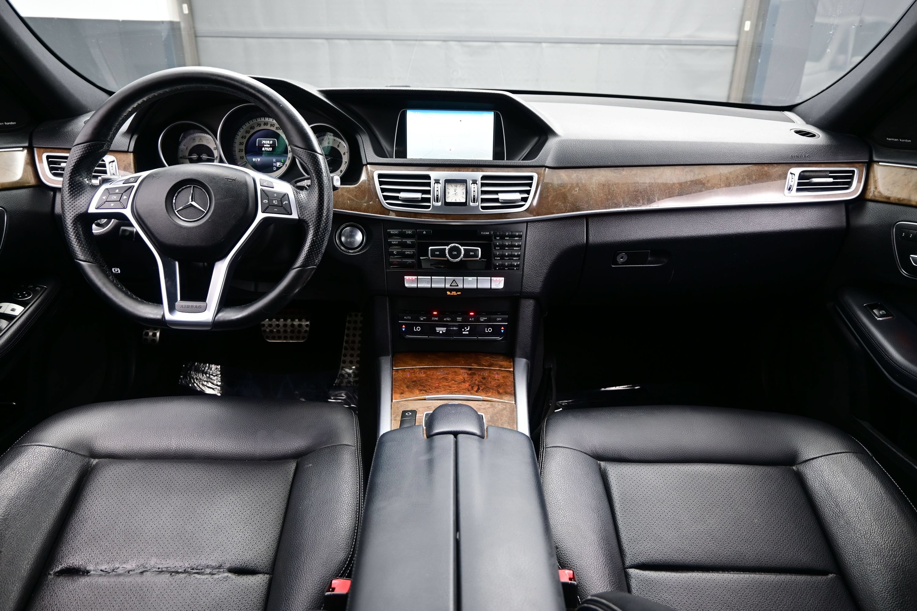 Used 2015 Mercedes-Benz E 350 4MATIC Sedan image 15