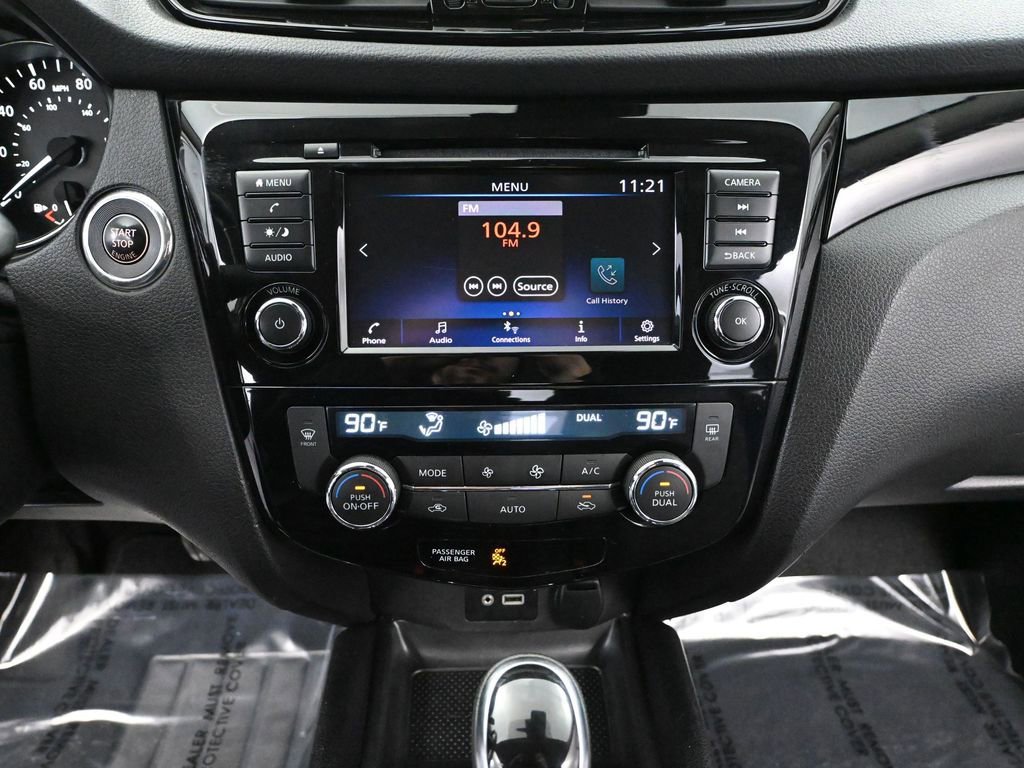 Used 2021 Nissan Rogue Sport SV image 33