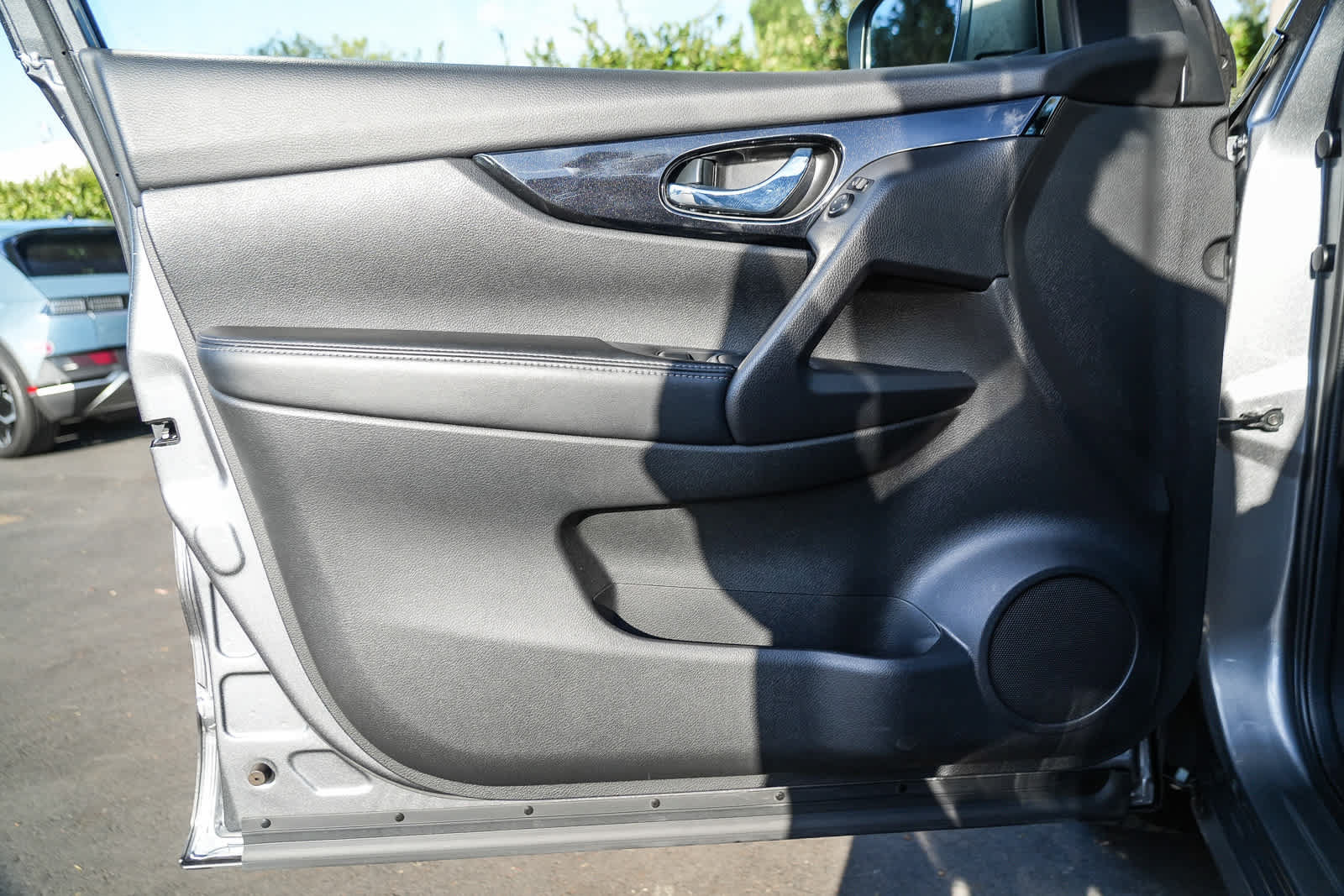 Used 2018 Nissan Rogue Sport SV FWD image 20