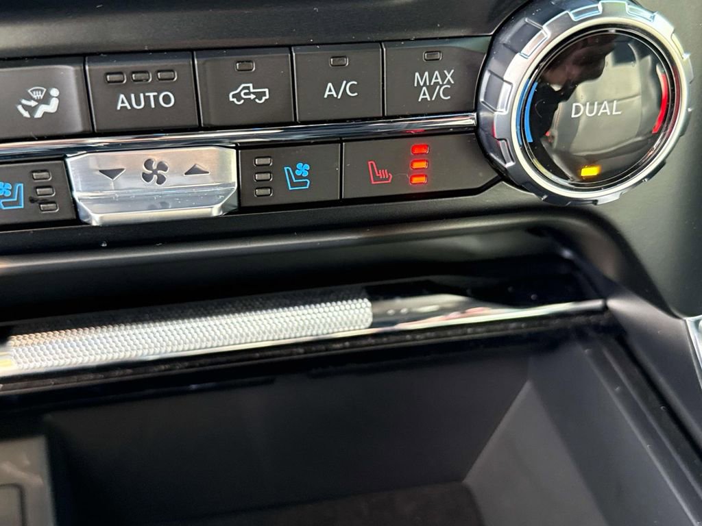 Used 2023 Ford F150 Lariat image 15