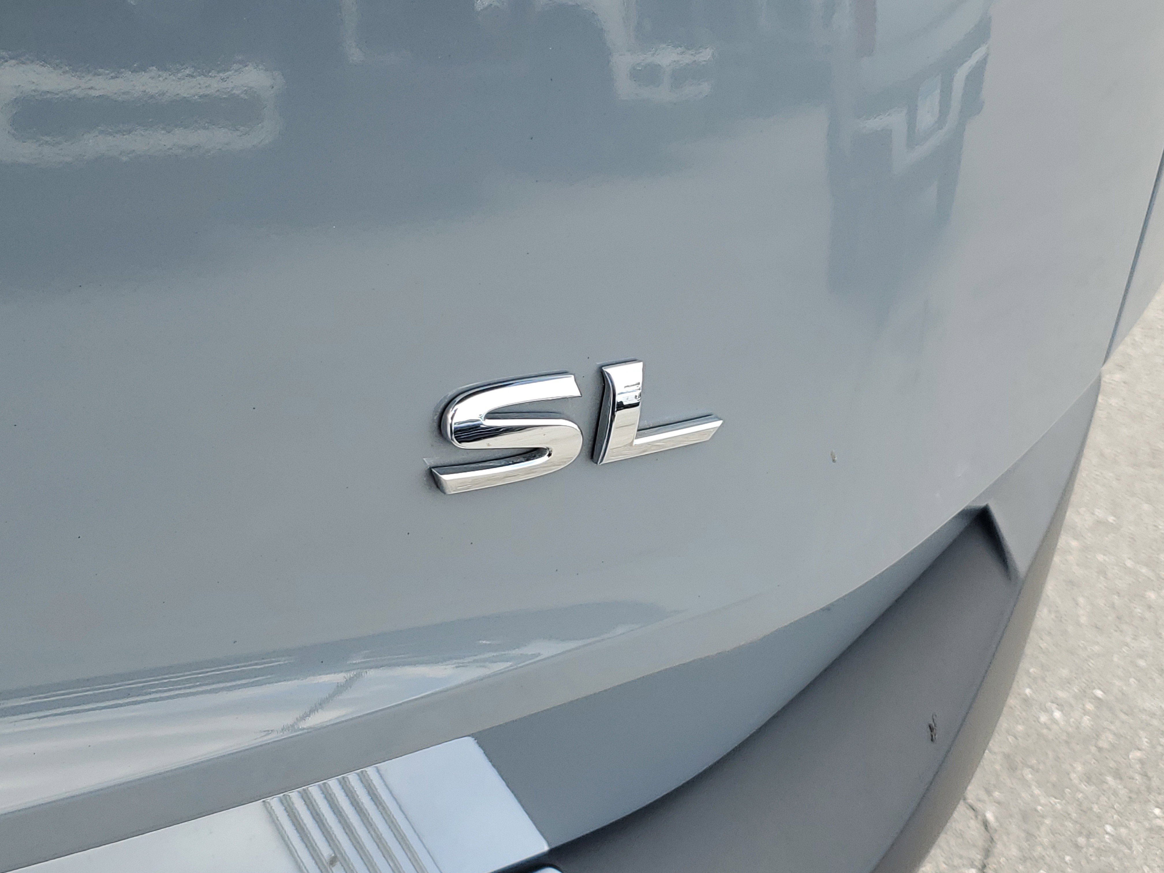 Used 2023 Nissan Rogue SL w/ SL Premium Package image 31