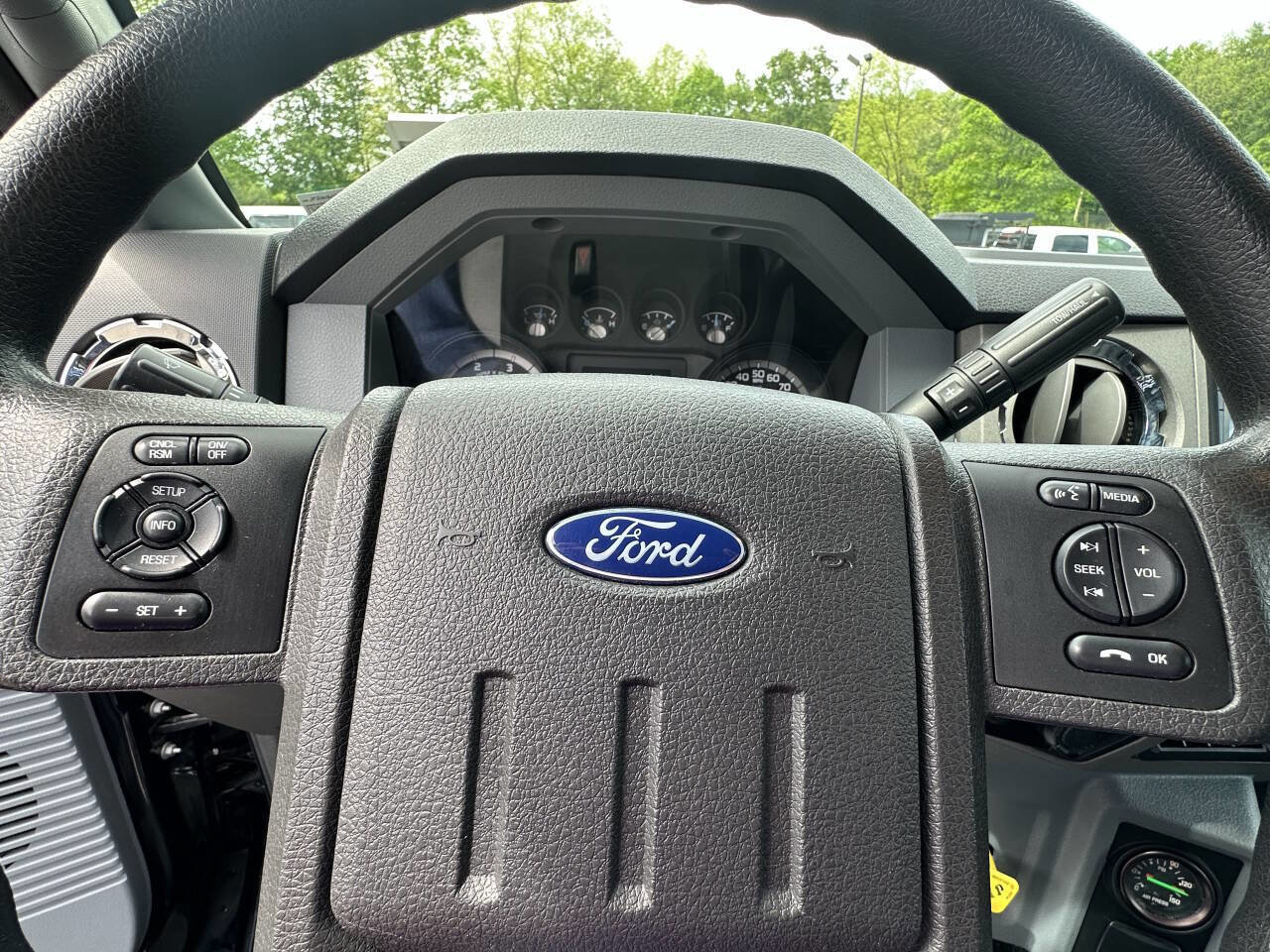 Used 2018 Ford F650 2WD Crew Cab Super Duty image 42