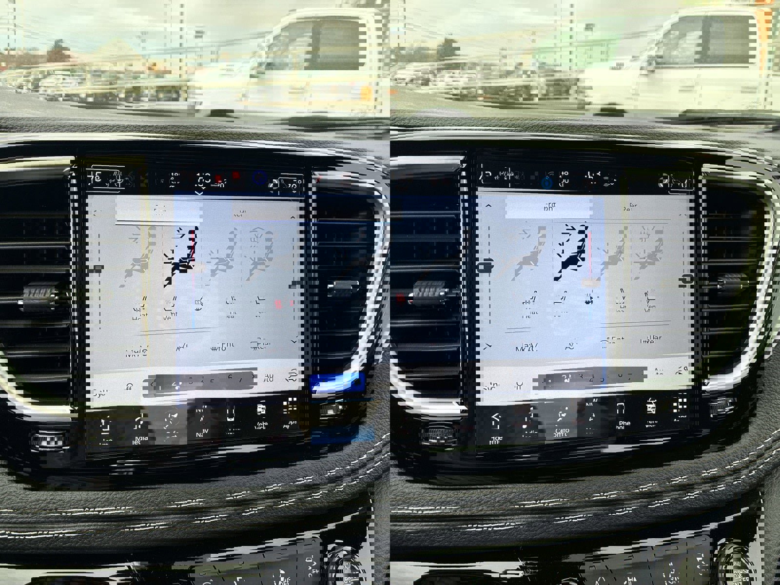 New 2026 Chrysler Pacifica Limited w/ Uconnect Theater Family Group image 24