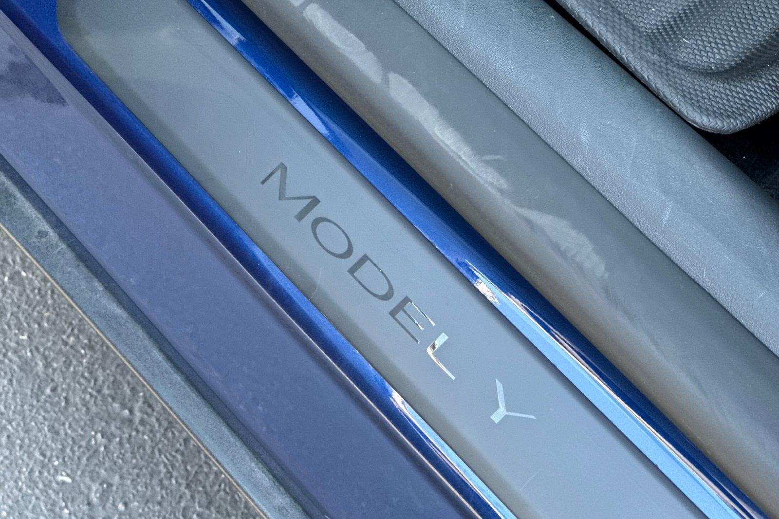 Used 2023 Tesla Model Y Long Range AWD/4WD image 30