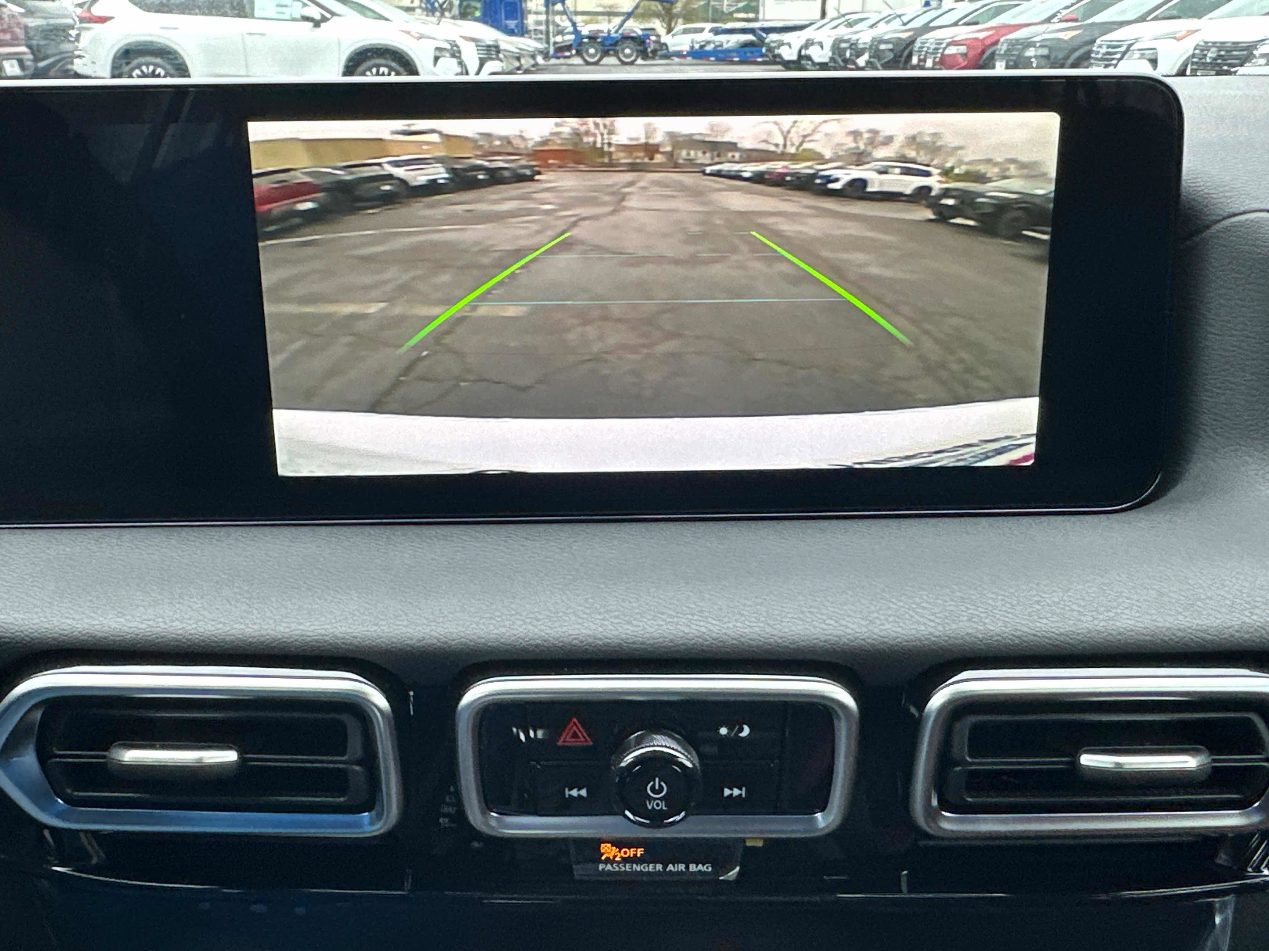 New 2026 Nissan Sentra SR w/ Floor Mat Package FWD image 32
