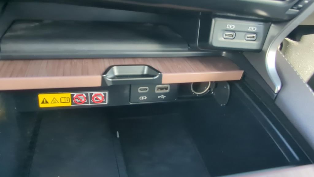 Used 2023 Lexus RX 350 Premium w/ Cold Area Package image 17