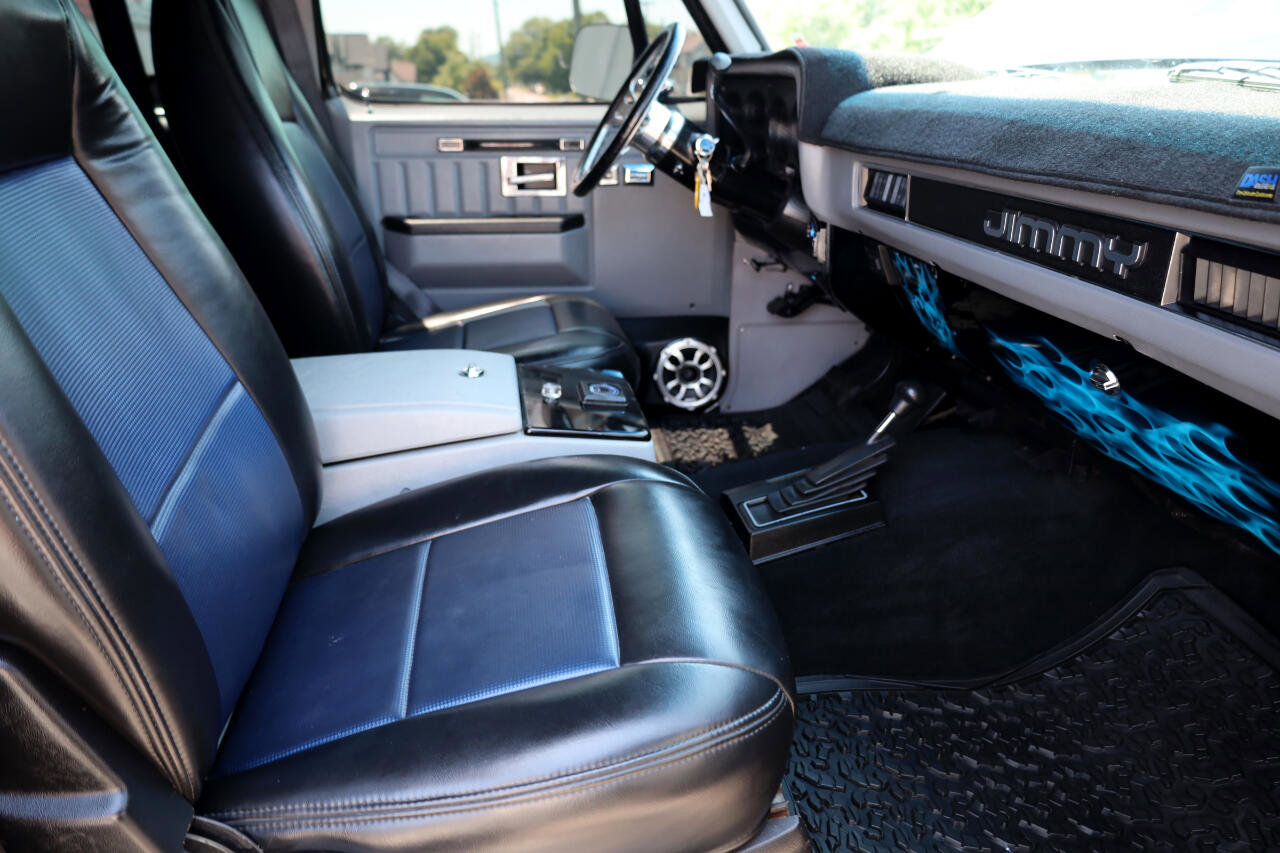 Used 1988 GMC Jimmy 4WD image 8