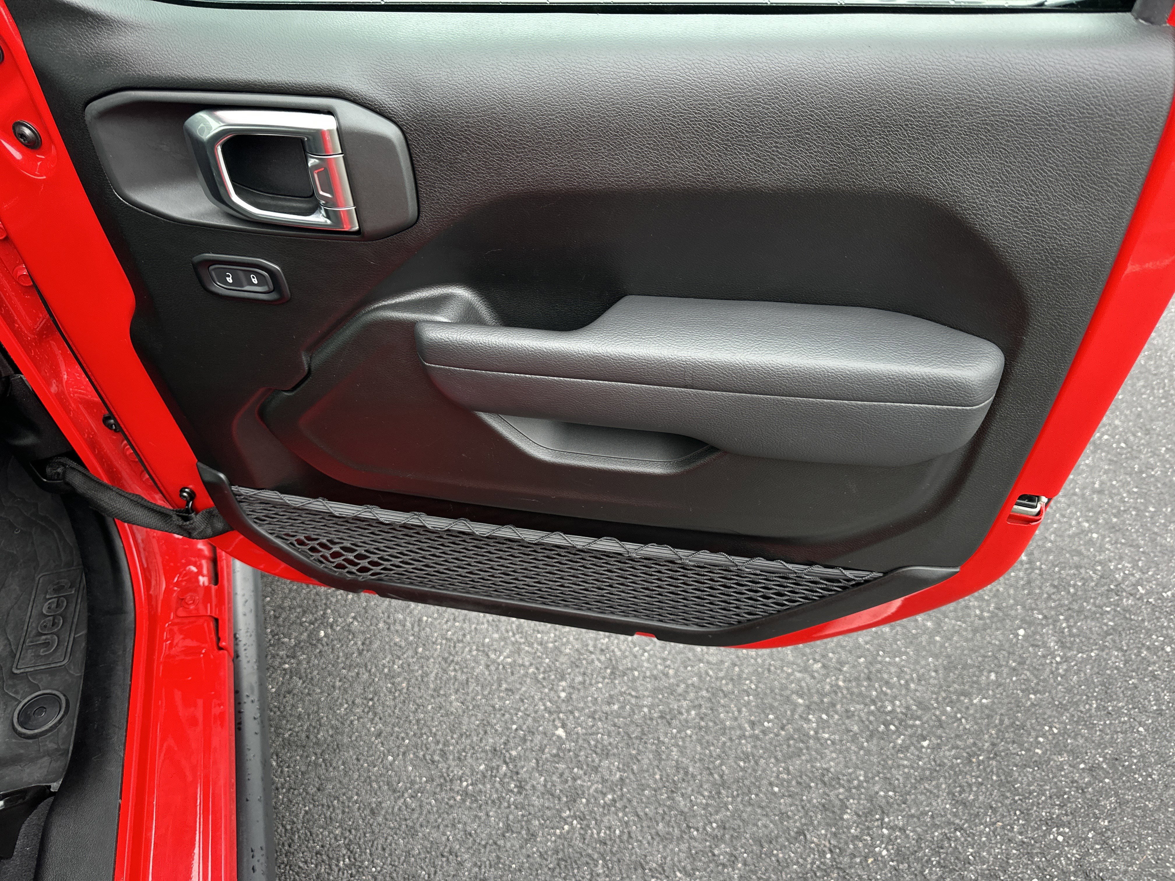 Used 2025 Jeep Wrangler Unlimited Sport S 4xe image 15