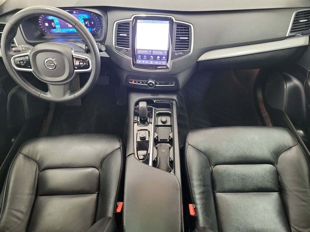 Used 2023 Volvo XC90 B5 Core w/ Protection Package Premier image 17