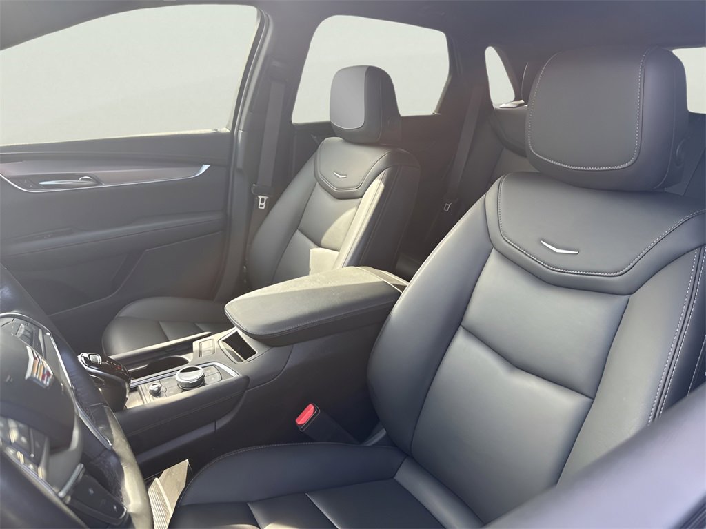 Certified 2022 Cadillac XT5 Luxury image 12
