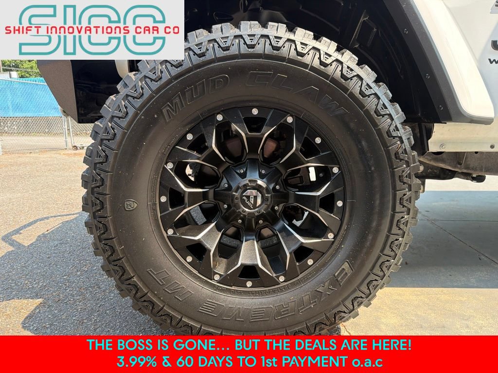 Used 2019 Jeep Wrangler Unlimited Sahara AWD/4WD image 10