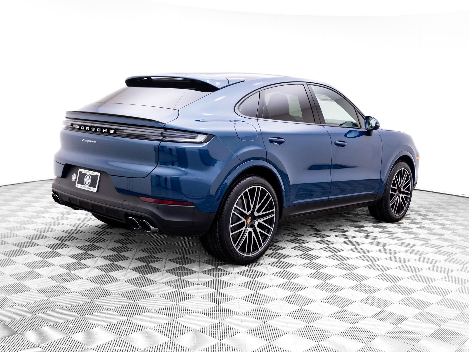 New 2026 Porsche Cayenne Coupe AWD/4WD image 8