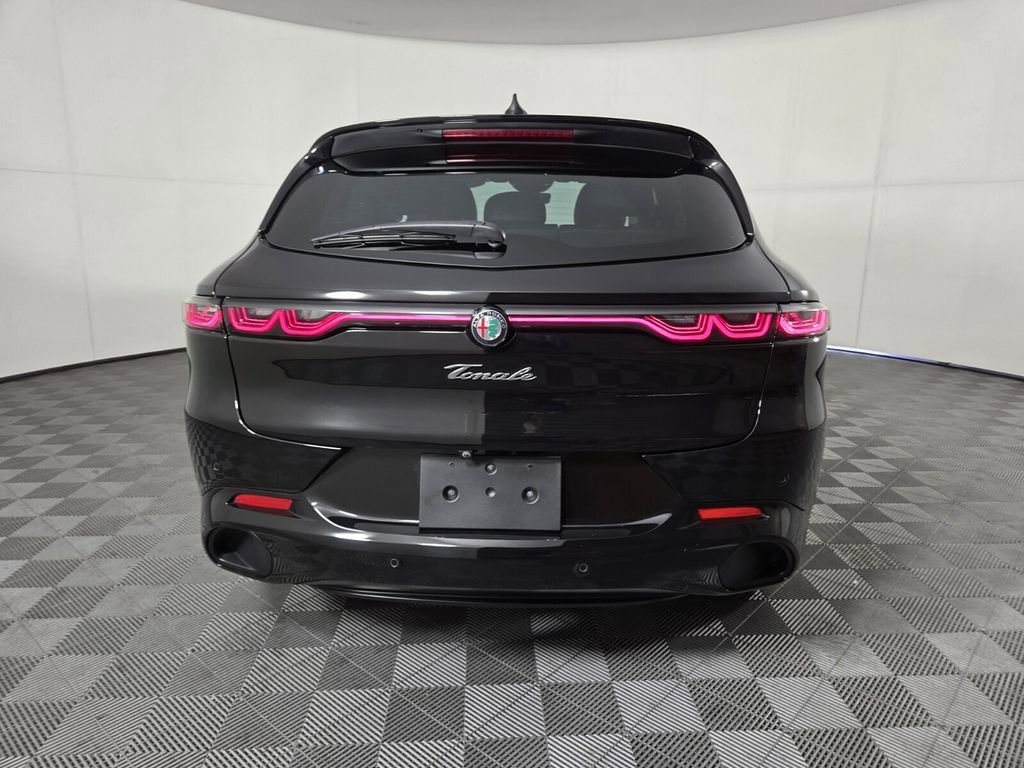 Used 2025 Alfa Romeo Tonale Veloce w/ Premium Package image 6