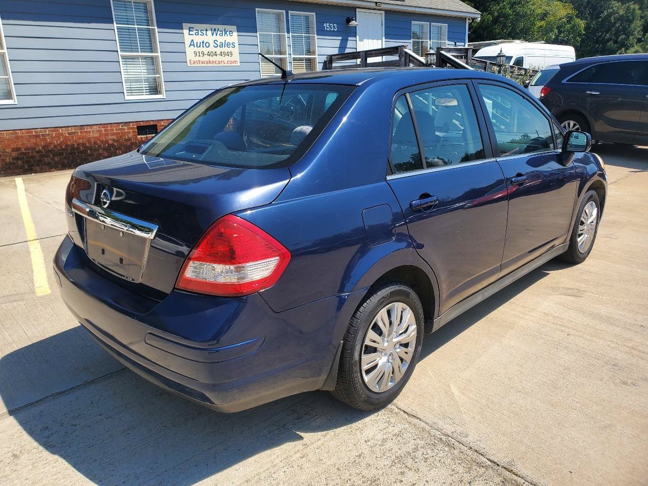 Used 2009 Nissan Versa 1.8 S w/ PWR Pkg FWD image 9