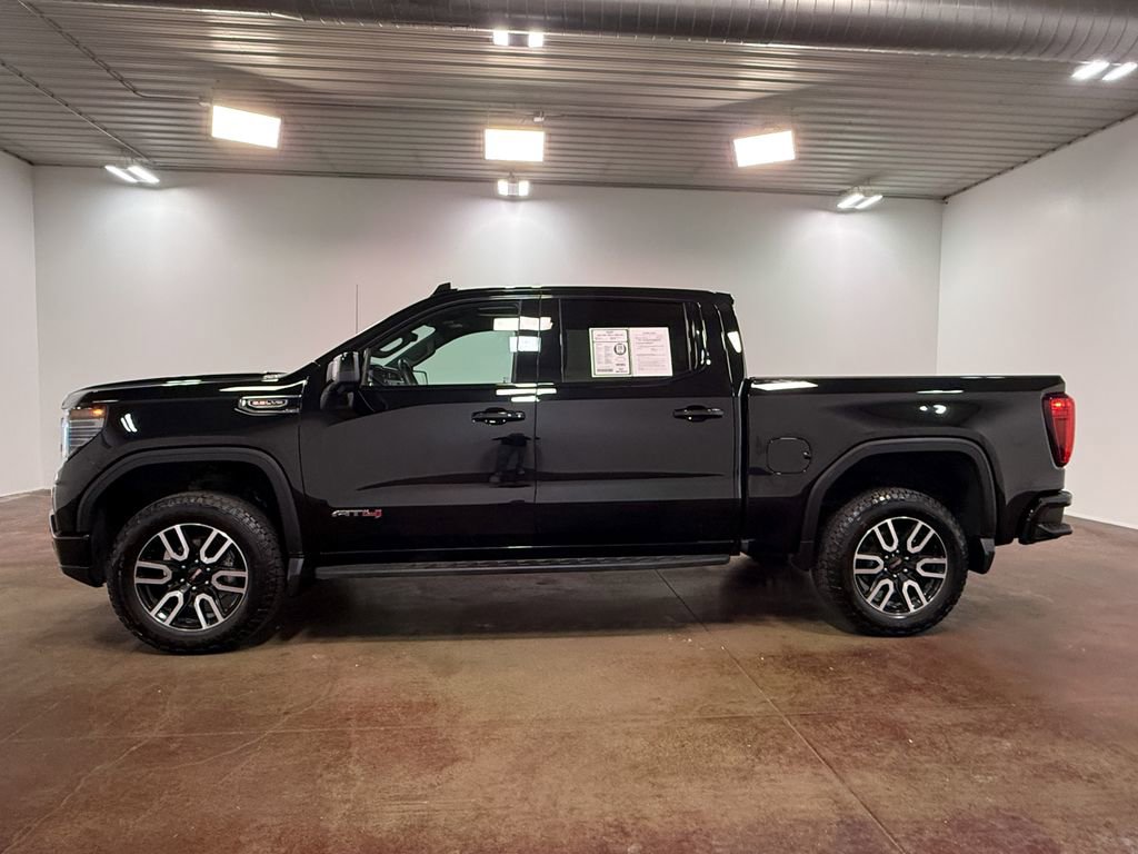 Used 2024 GMC Sierra 1500 AT4 w/ Technology Package image 6