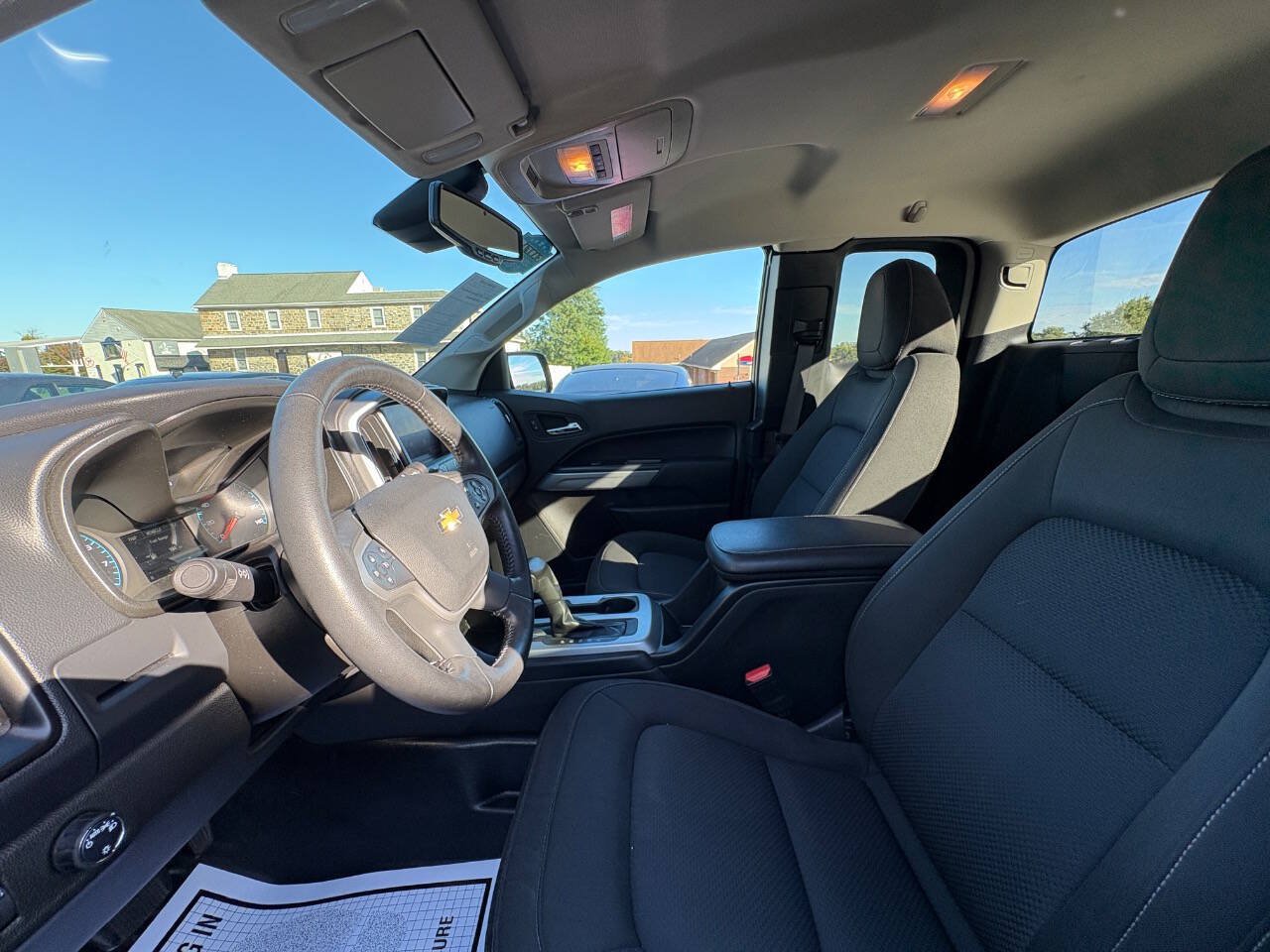 Used 2021 Chevrolet Colorado LT w/ Fleet Safety Package RWD image 9