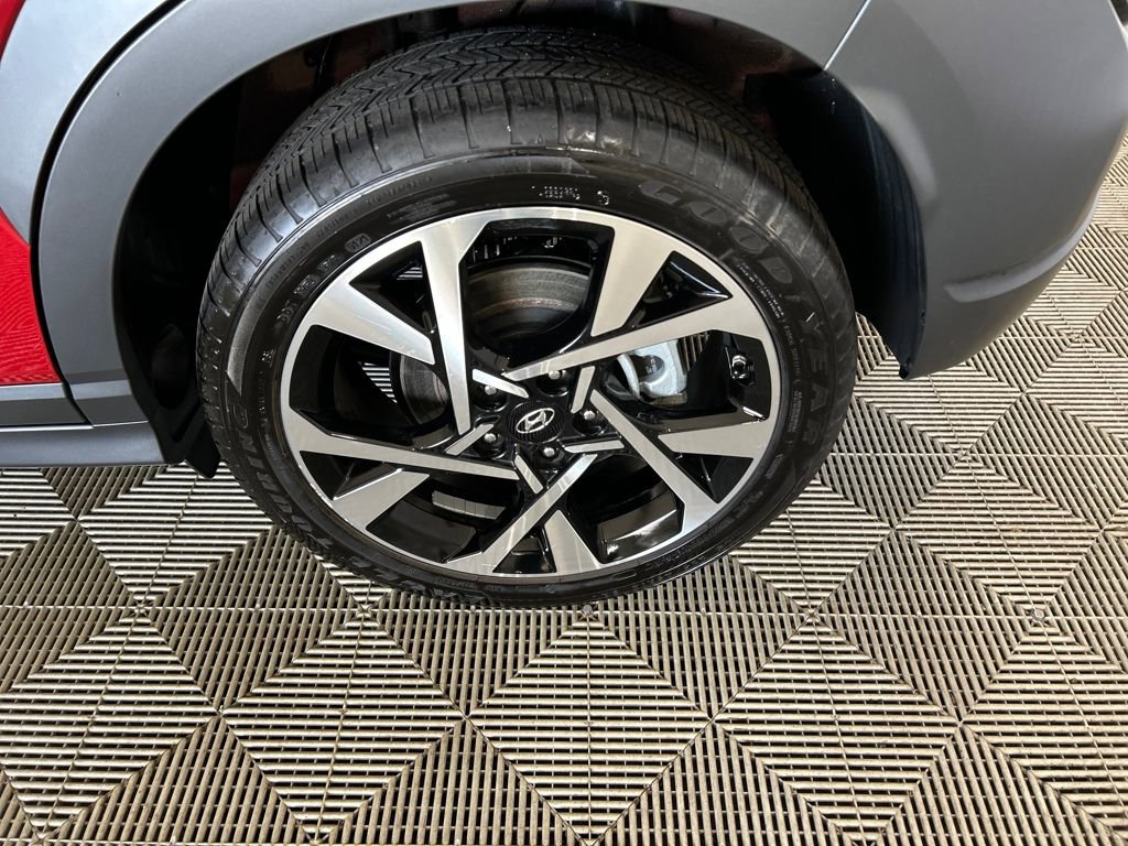 Certified 2022 Hyundai Kona Limited image 10