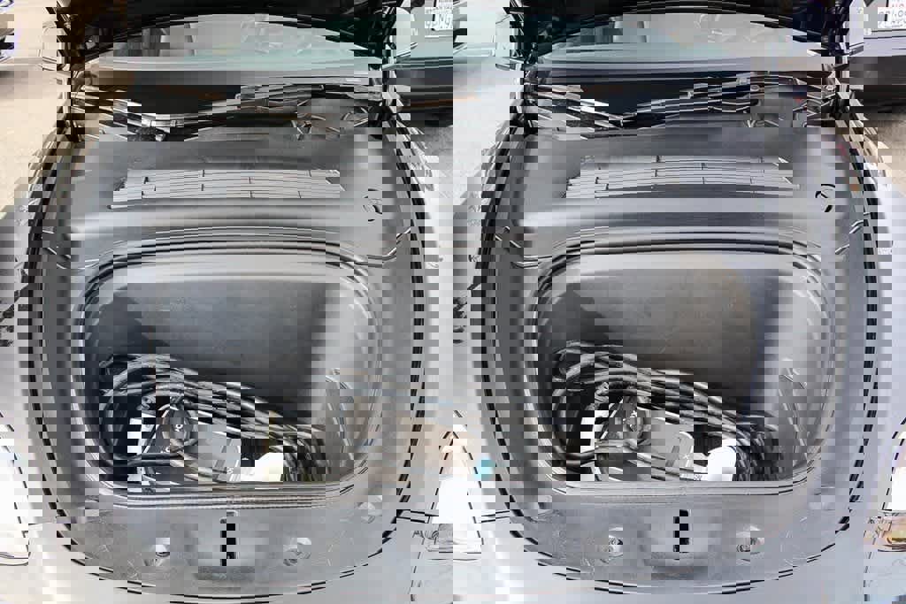 Used 2023 Tesla Model Y Long Range image 30