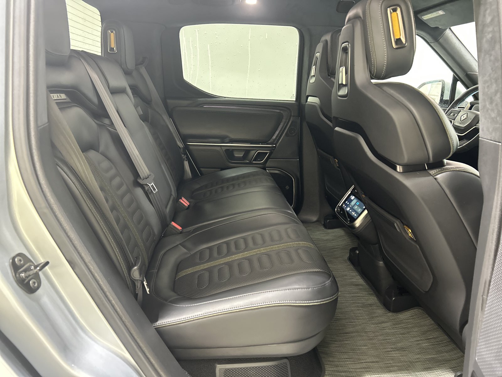 Used 2024 Rivian R1T Adventure Dual AWD/4WD image 22