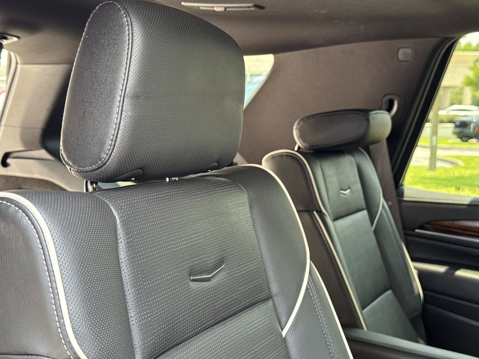 Used 2024 Cadillac Escalade Premium Luxury w/ LPO, Floor Liner Package AWD/4WD image 27