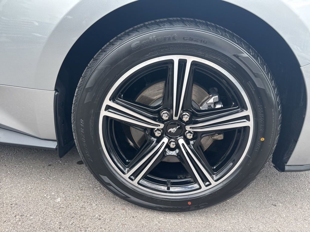 Used 2025 Ford Mustang Premium RWD image 27