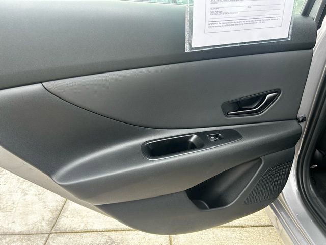 Certified 2025 Hyundai Elantra SEL image 32