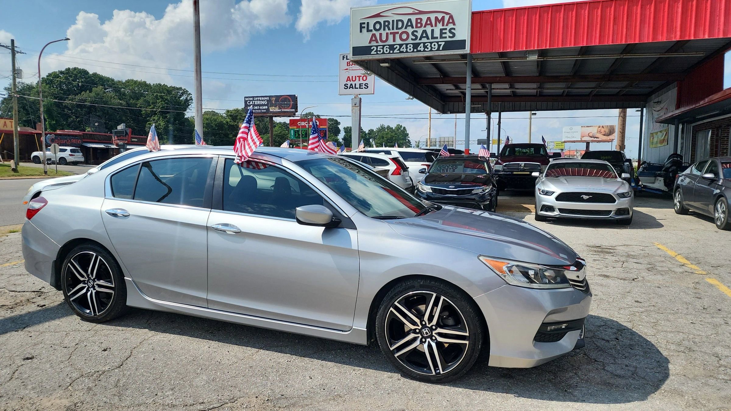 Used 2017 Honda Accord Sport image 1