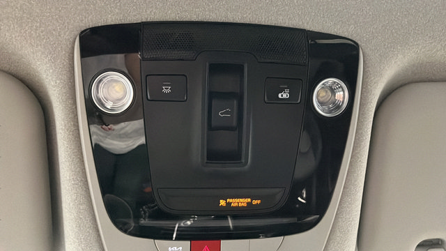 Used 2024 Kia Niro EX Touring FWD image 31