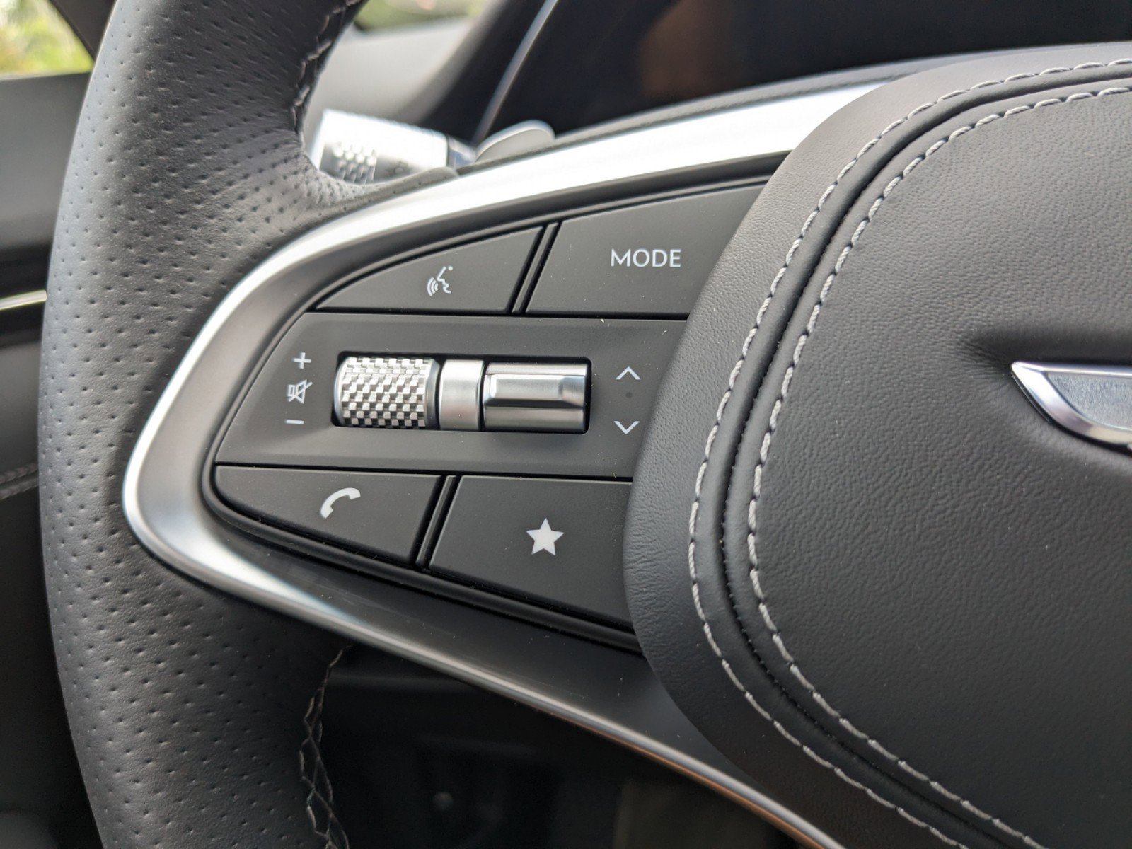 New 2025 Genesis GV70 3.5T Sport AWD/4WD image 21