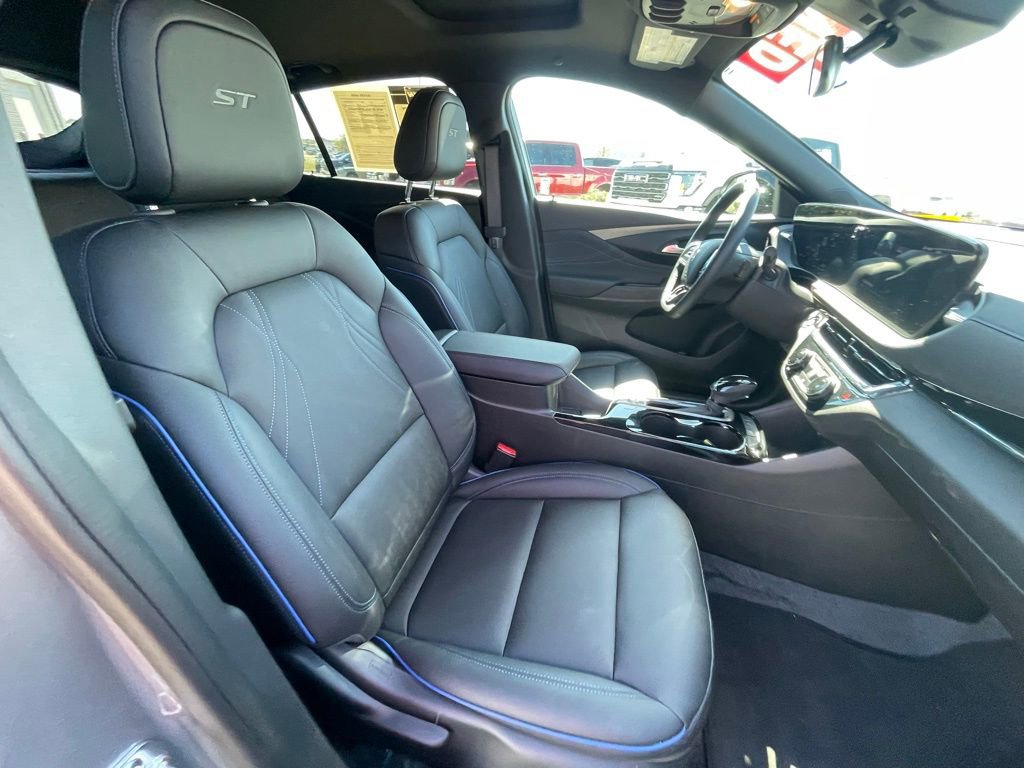Used 2025 Buick Envista Sport Touring w/ Convenience I Package image 29