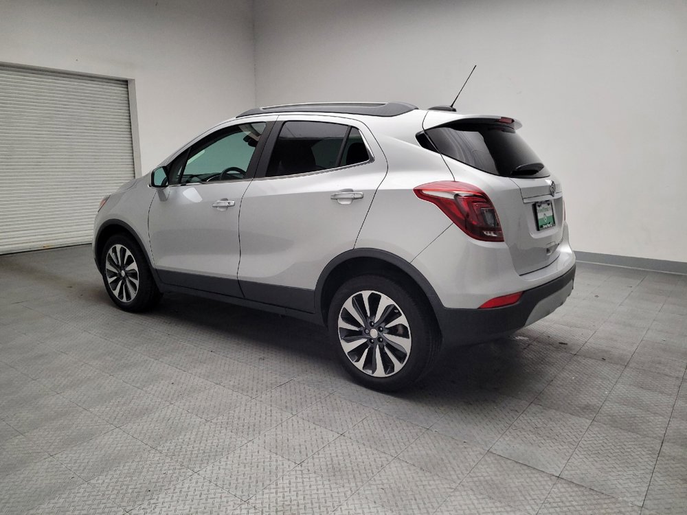 Used 2021 Buick Encore Preferred image 3