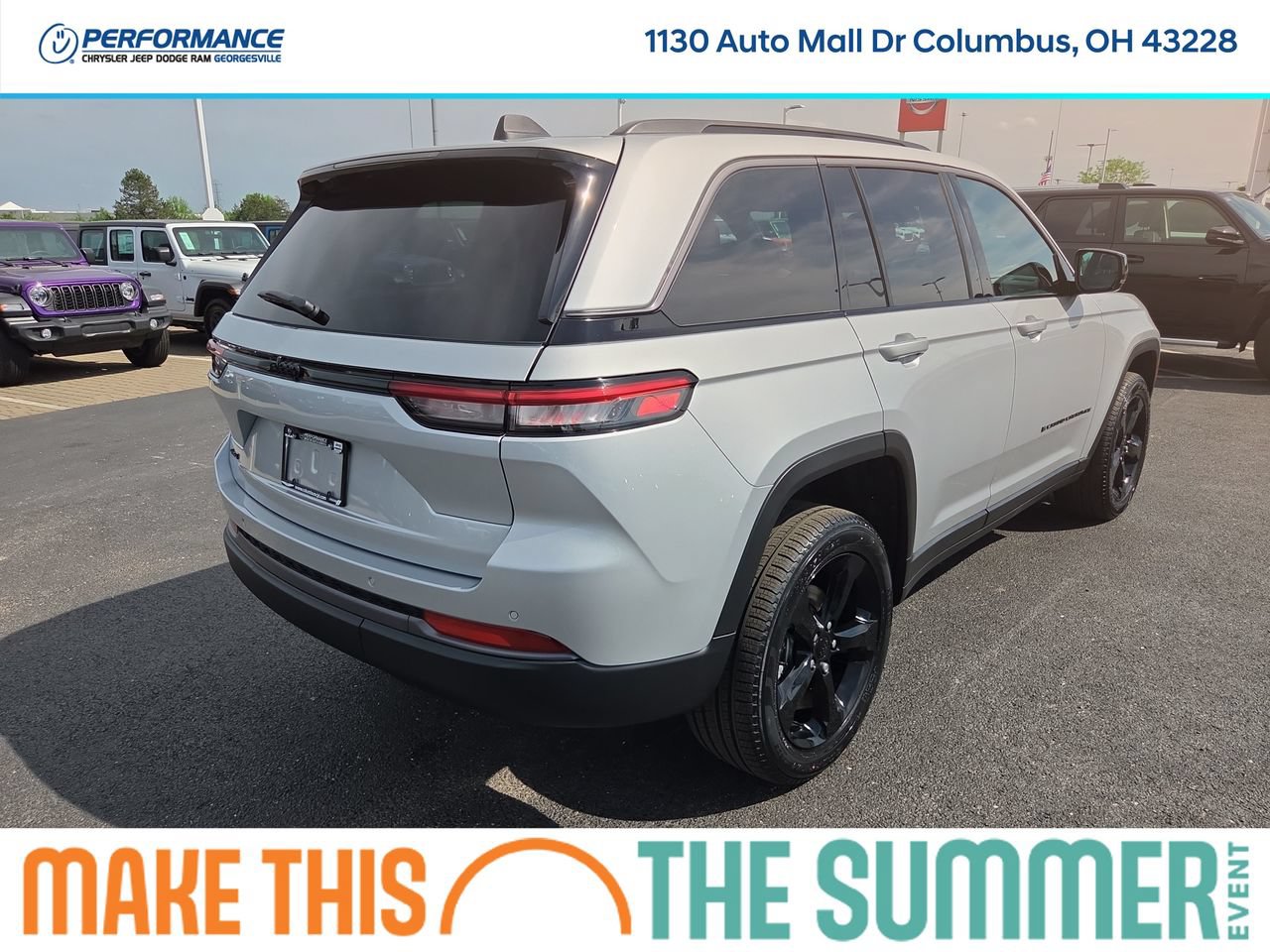 New 2026 Jeep Grand Cherokee Limited w/ Limited Altitude Package AWD/4WD image 7