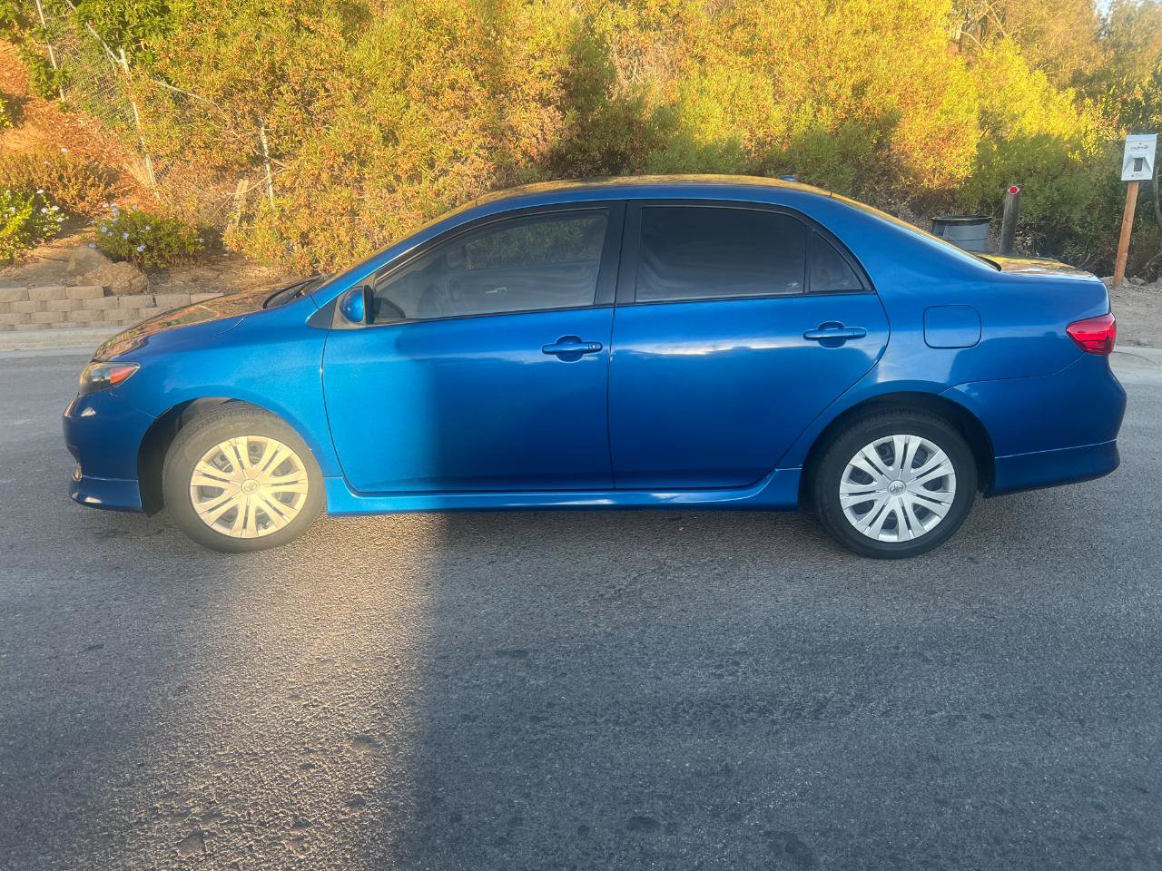 Used 2009 Toyota Corolla S FWD image 4