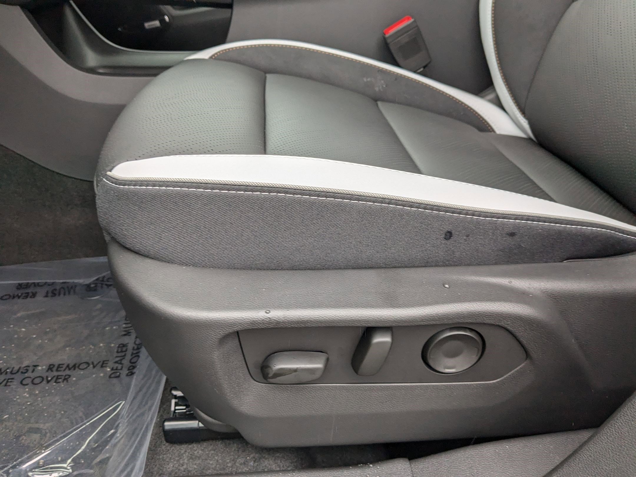 New 2025 Buick Envision Sport Touring image 23