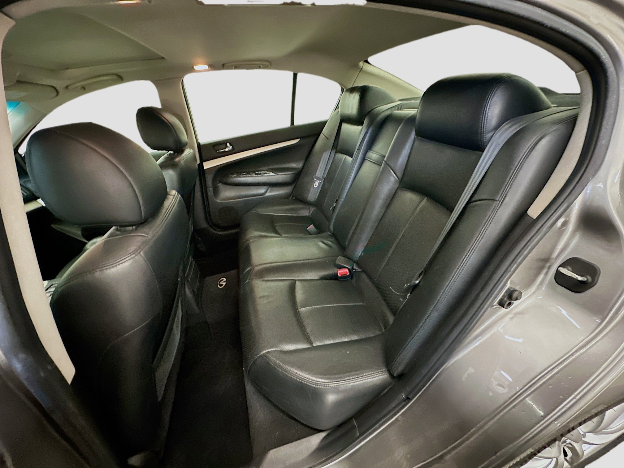 Used 2008 INFINITI G35 x Sedan w/ Premium Pkg image 30