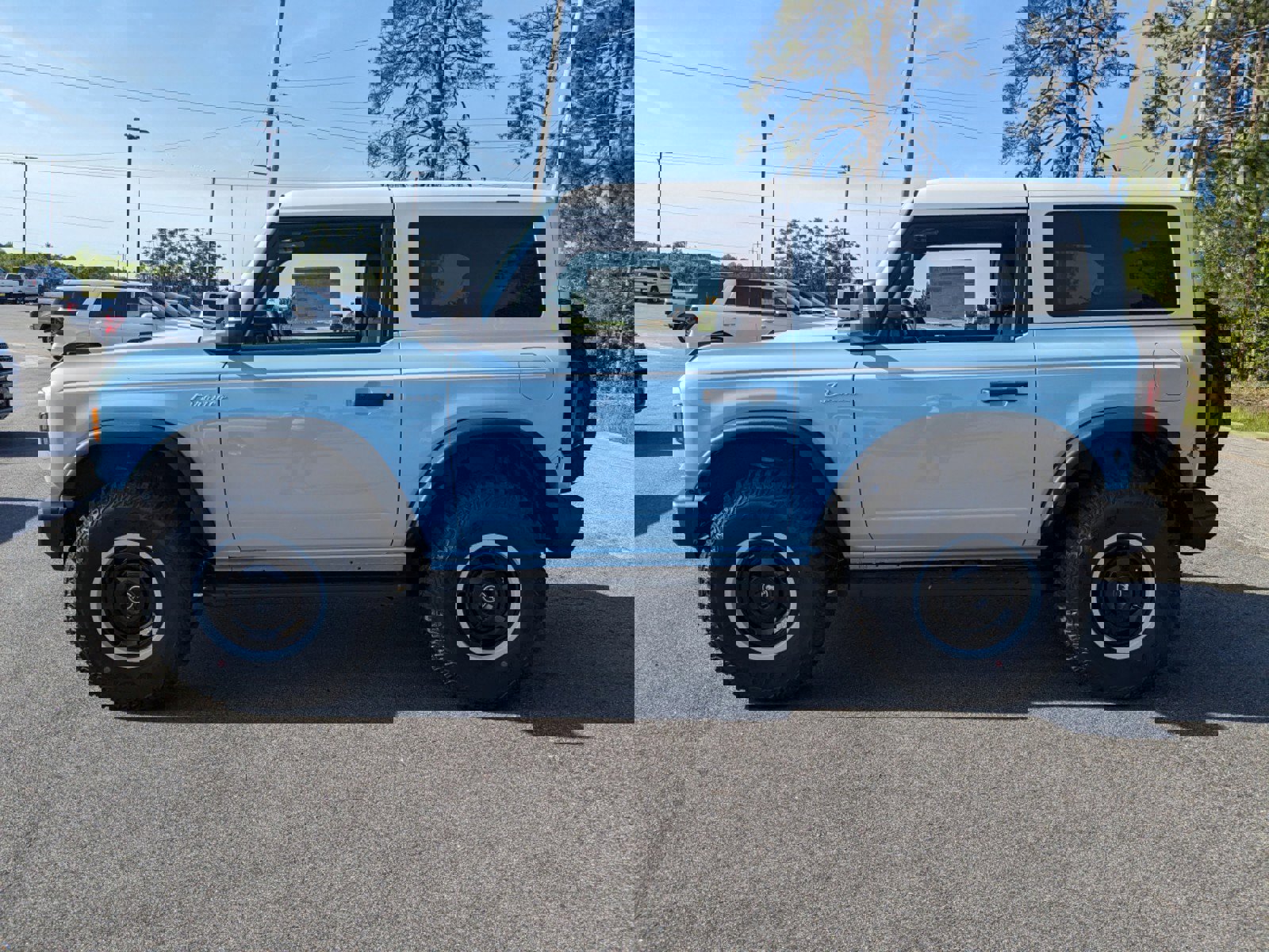 New 2024 Ford Bronco Heritage Edition image 7